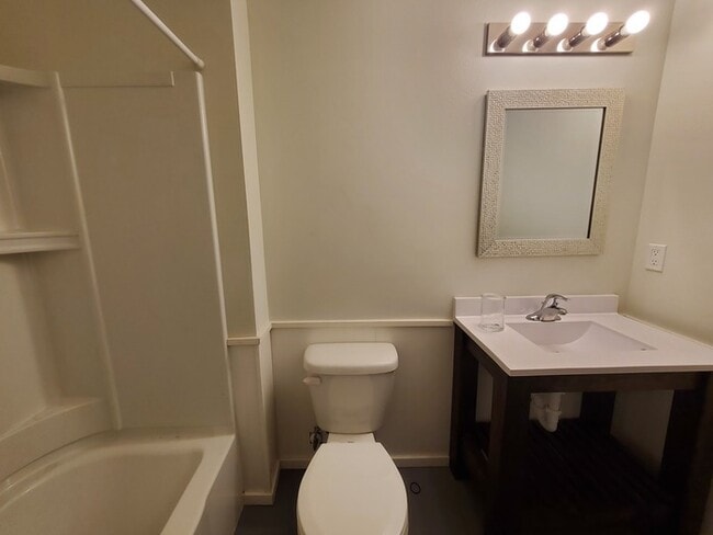 Building Photo - Prairie Townhomes