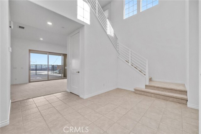Building Photo - 2575 Sierra Bella Dr