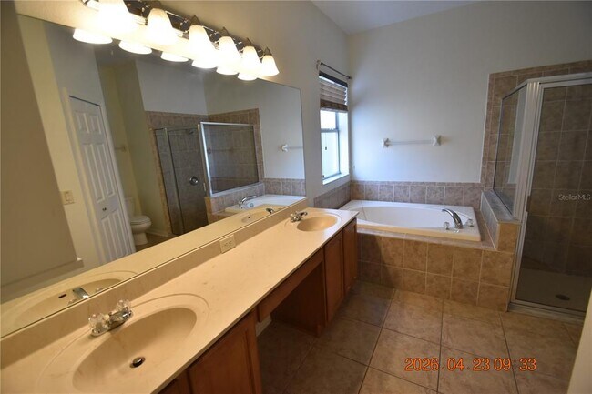 Building Photo - 30633 Totteridge Pl