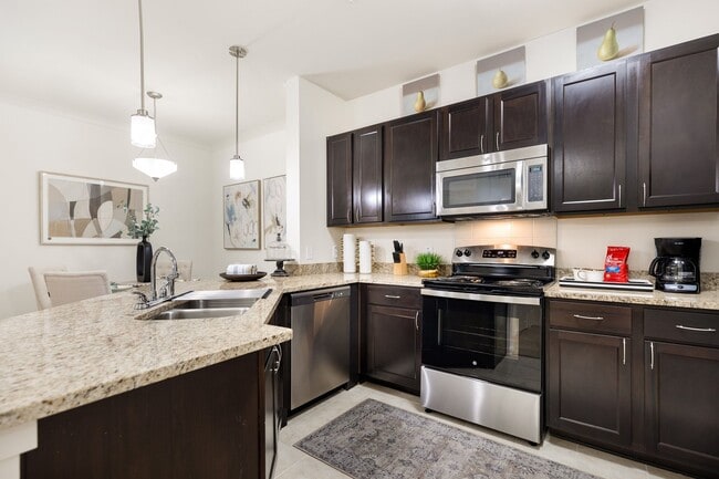 Building Photo - Brookstone Park