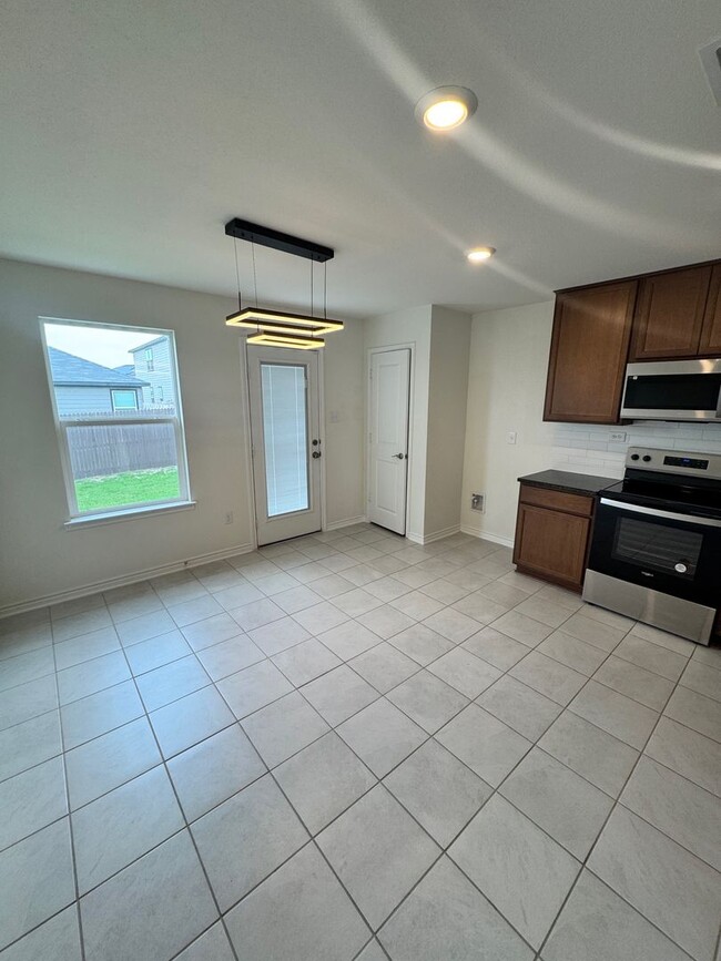 Building Photo - A Miust See! New & Modern - 1 Story - 3/2 ...
