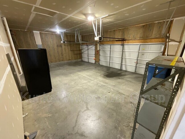 Building Photo - 2244 Haverford Dr