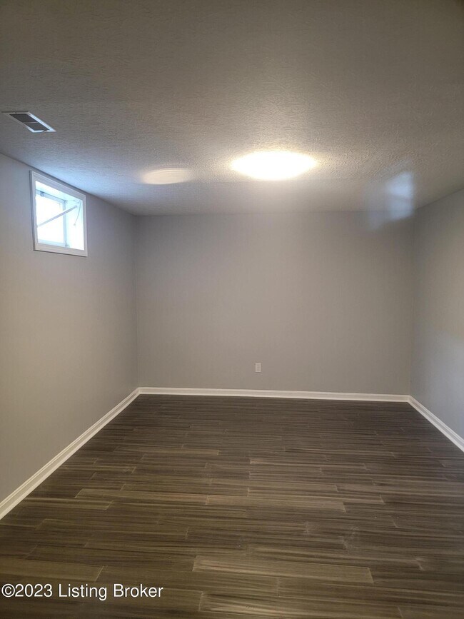 Building Photo - 10315 Amberwell Park Rd