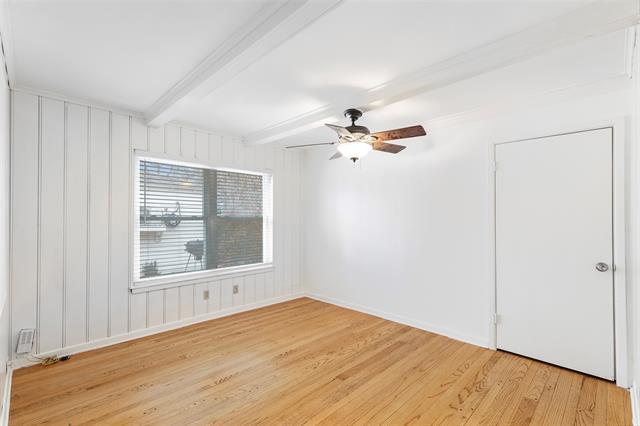 Building Photo - 8633 Westglen Dr