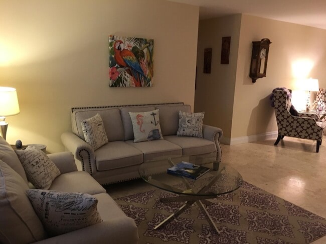 Building Photo - 1700 NW 36th Ct