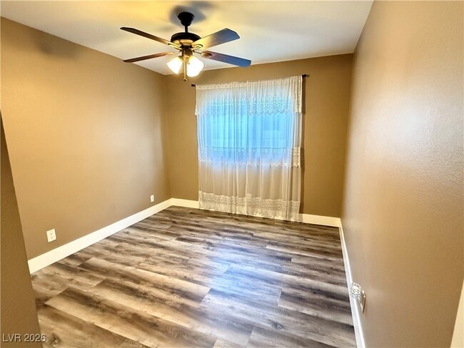 Building Photo - 6236 W Elmira Dr