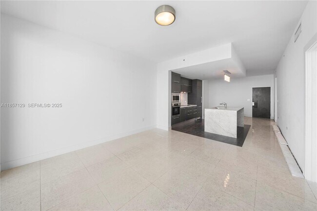 Building Photo - 900 Biscayne Blvd