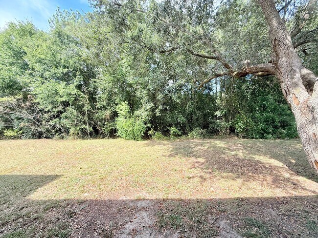 Building Photo - Spacious 5-Bedroom Home - Heart of Pace