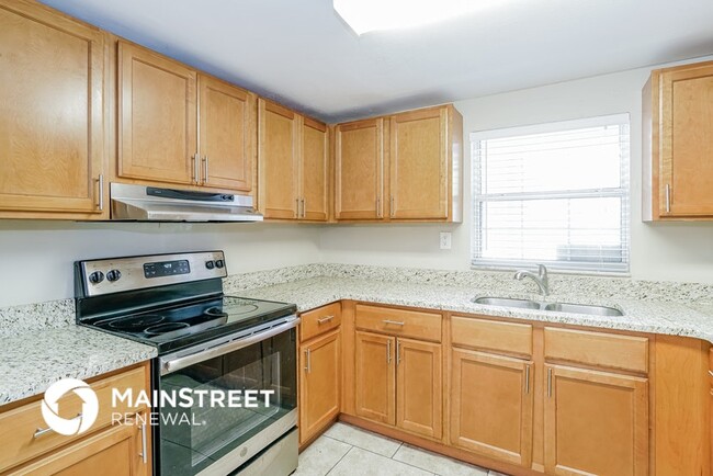 Building Photo - 3204 N Highland Ave