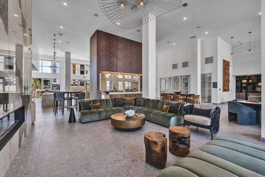 Building Photo - Ocean Creek