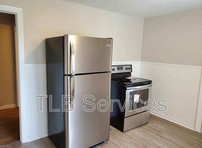 Building Photo - 1310 Pittston Ave