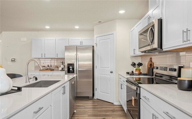 Building Photo - New Construction 3 bedroom property in Sul...