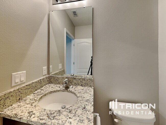 Building Photo - 3086 Timber Hawk Circle Ocoee FL