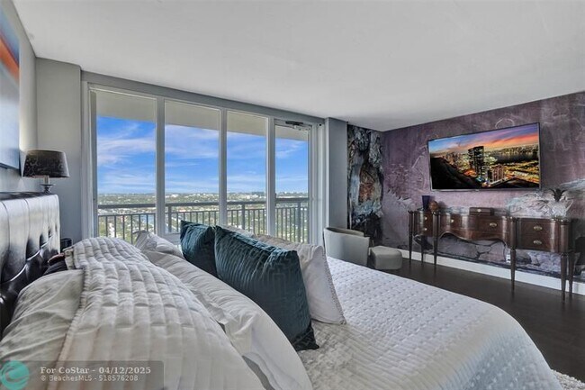 Building Photo - 4280 Galt Ocean Dr
