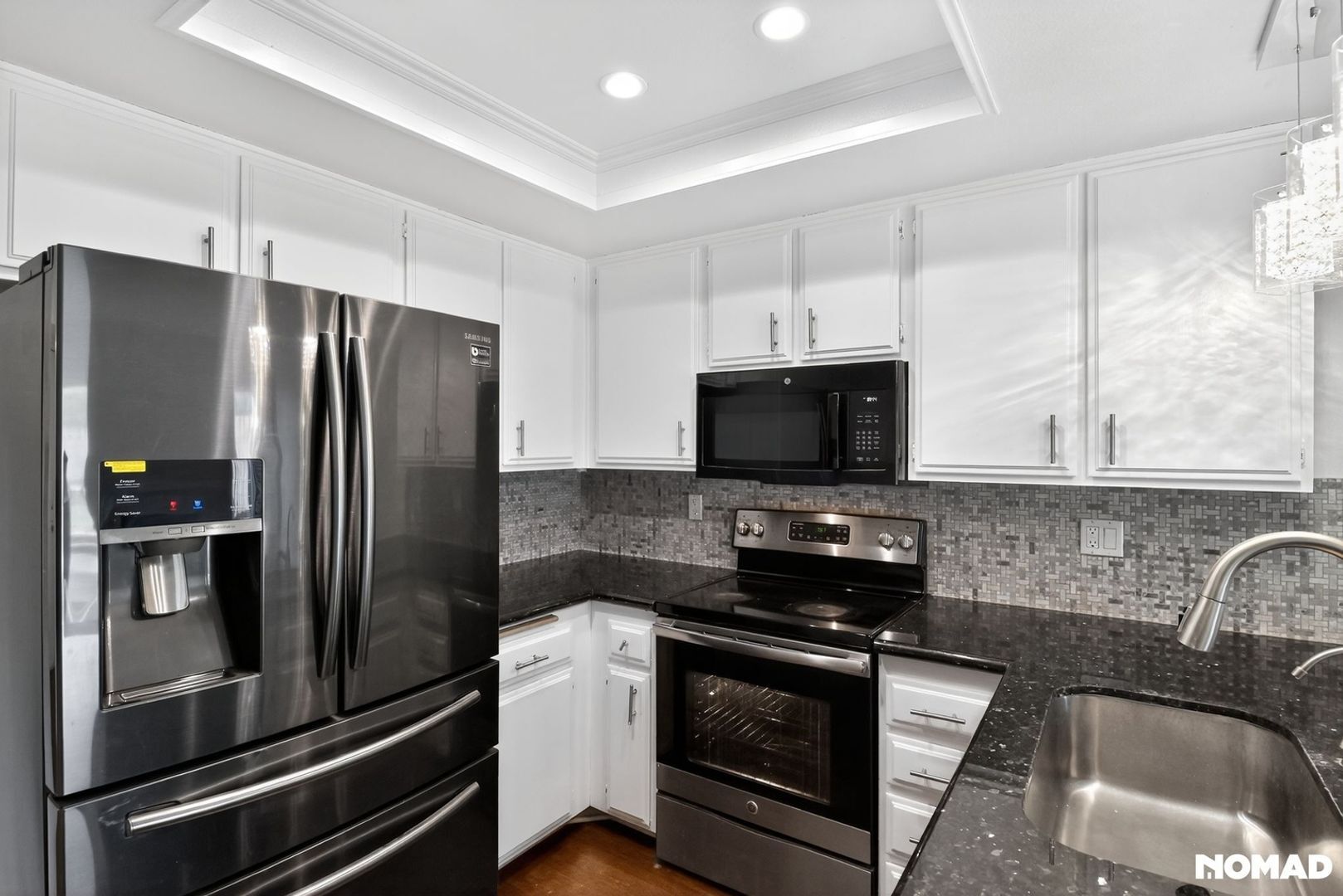 Building Photo - 15865 Lofty Trail Dr