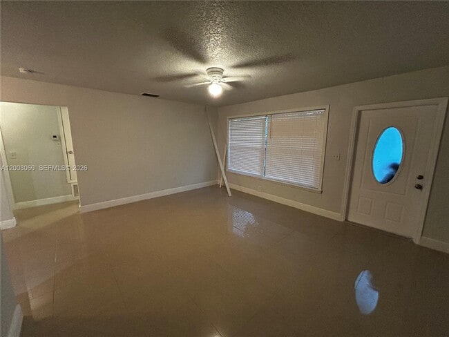 Building Photo - 2960 NW 68th Way