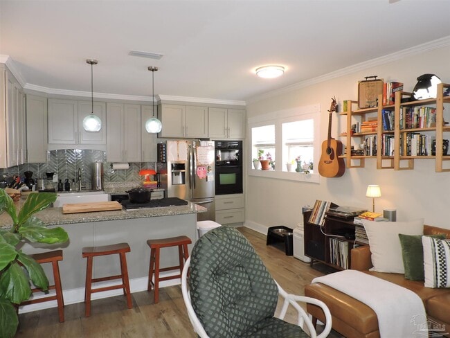 Building Photo - 19 N C St