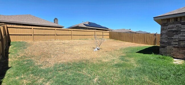 Building Photo - 1025 Pine Leaf Pl