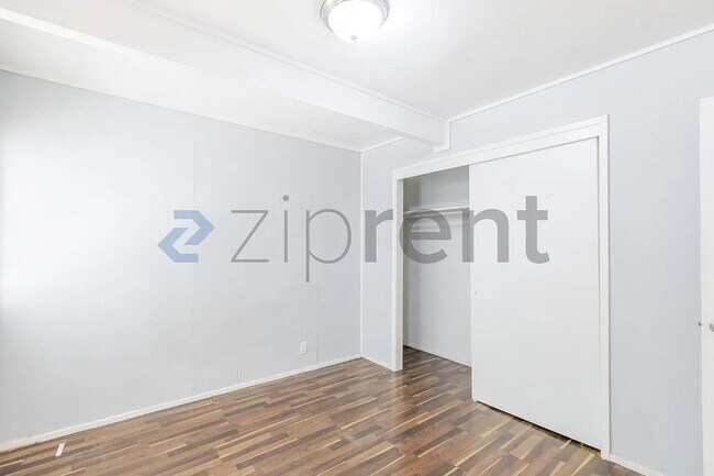 Building Photo - 709 Adeline Pl