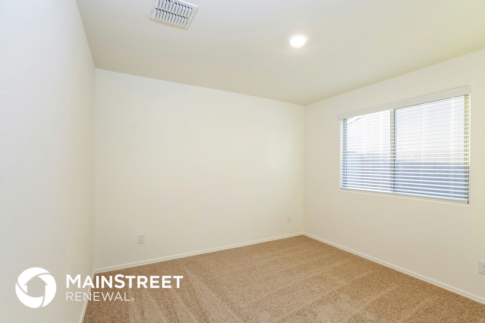 Building Photo - 9068 S 254th Dr