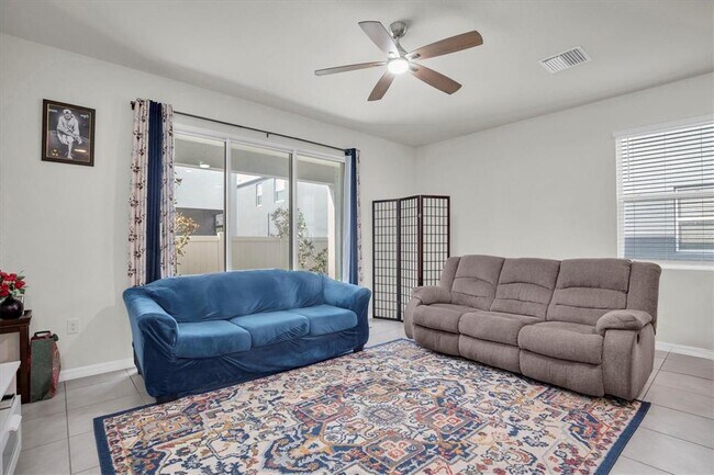 Building Photo - 2917 Suncoast Plains Dr