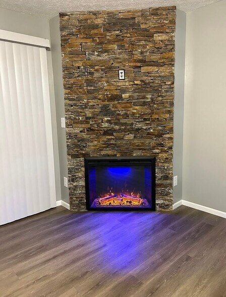 Building Photo - 1662 Blackhorse Ln