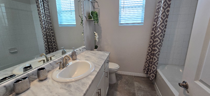 Building Photo - 17731 Pastureland Ave