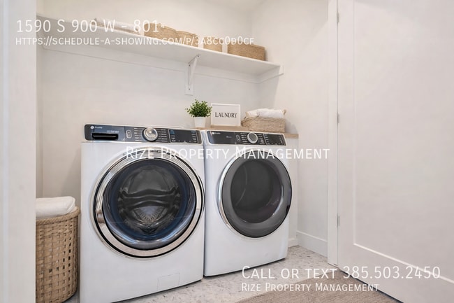 Building Photo - 1590 S 900 W