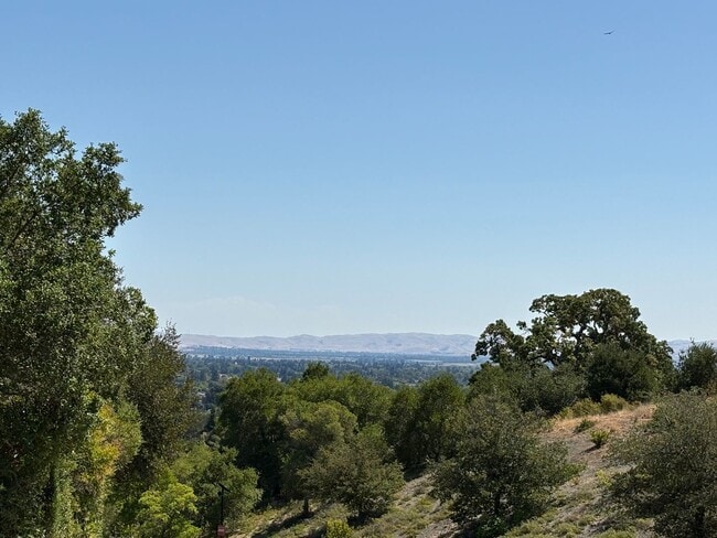 Building Photo - Quiet and Inviting Moller Ranch 3BD/2.5BA Single-Family Home!