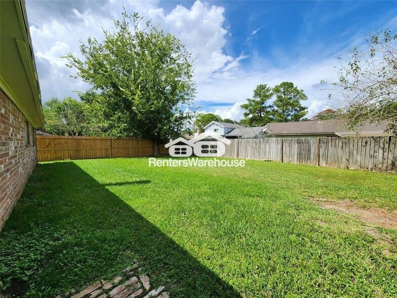 Building Photo - 2314 Stillmeadow Dr