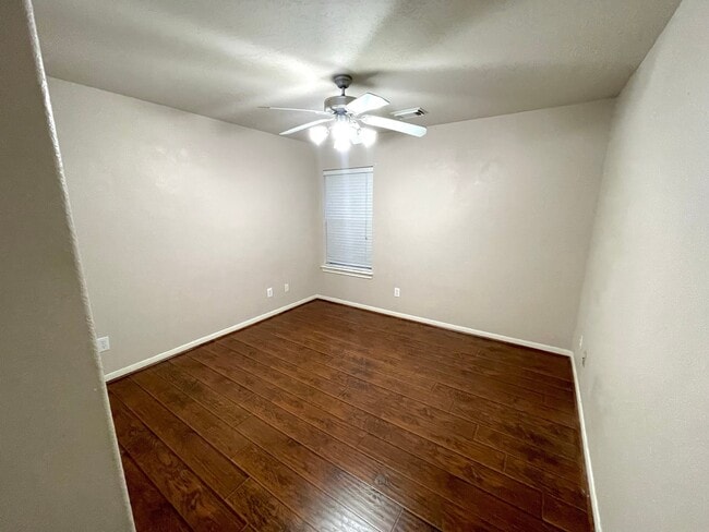 Building Photo - 12503 Blue Spruce Vale Way