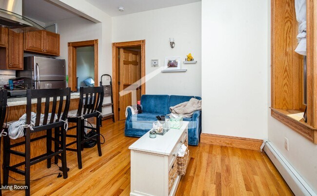 Building Photo - 83 Myrtle St