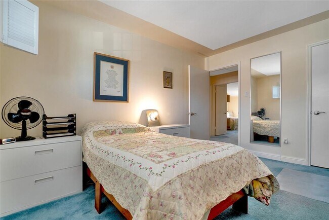 Building Photo - 5851 Doliver Dr