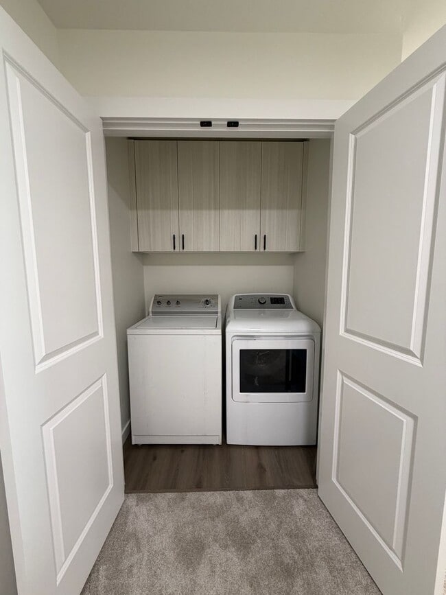 Building Photo - Beautiful New Construction- 3 bed, 2.5 ba, Quartz Countertops & Fenced Backyard