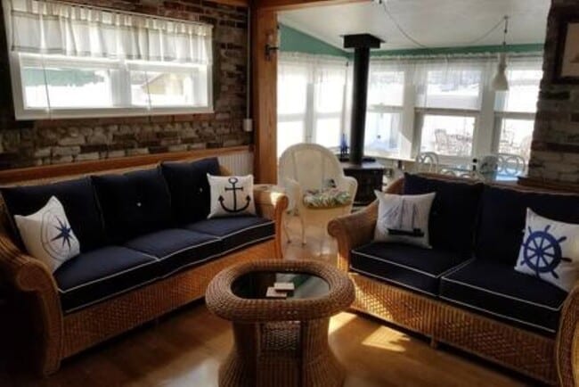 Building Photo - 43 Riverside St