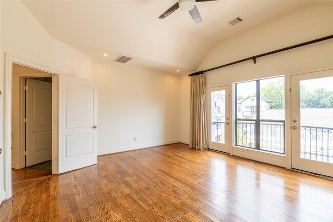 Building Photo - 4233 Childress St