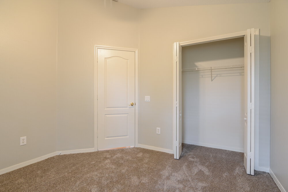 Building Photo - 9339 Hidden Water Cir