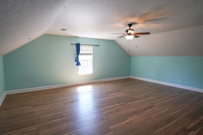 Building Photo - Available Soon!