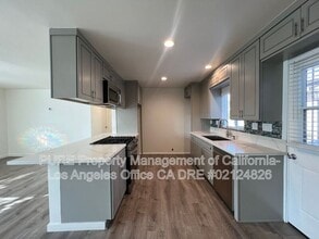 Building Photo - 4417 166th St