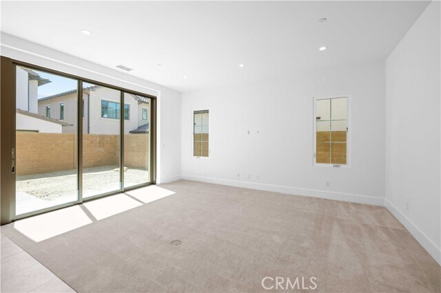 Building Photo - 220 Fiore