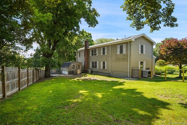 Building Photo - 2079 Baldwin Rd