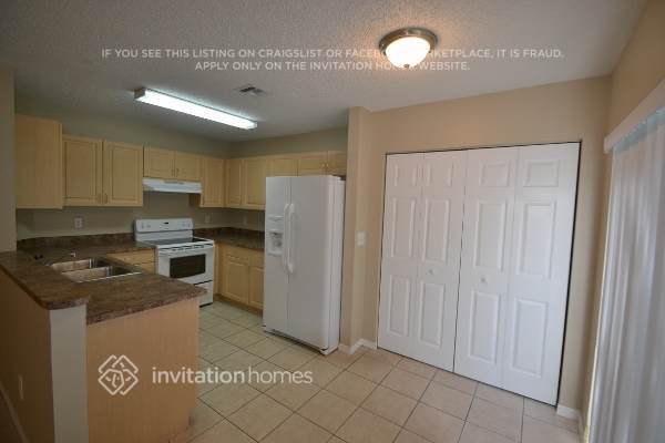 Building Photo - 620 208th Cir