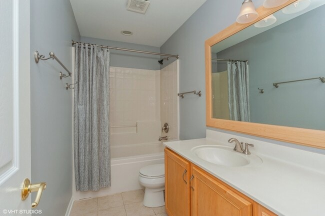 Building Photo - 360 Bay Tree Cir