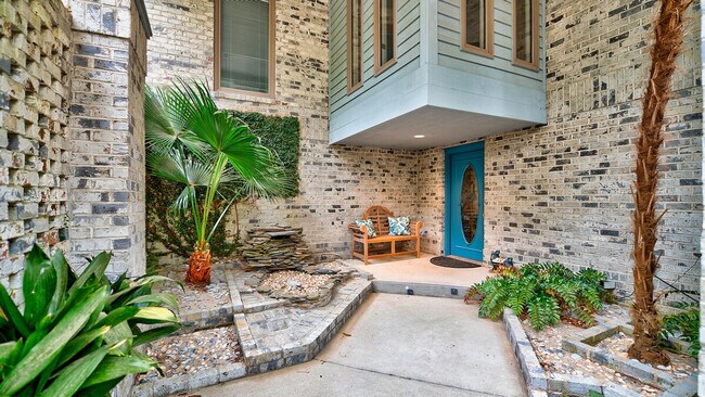 Building Photo - 1332 Wallace Pate Dr