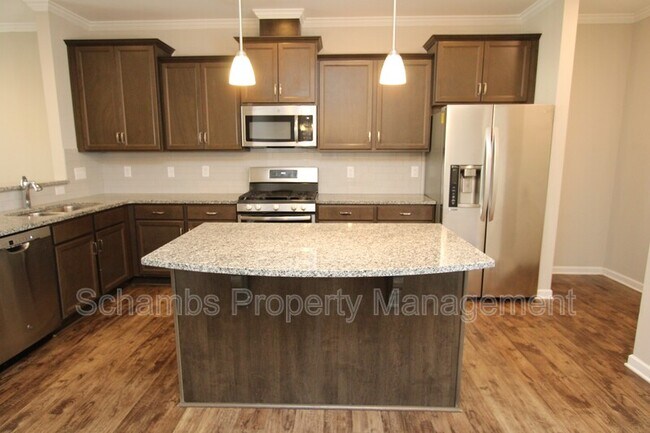 Building Photo - 1043 Myers Point Dr