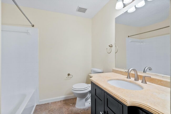 Building Photo - 152 Fairfield Dr