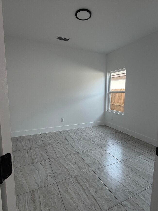 Building Photo - 1532 Consejero Ln