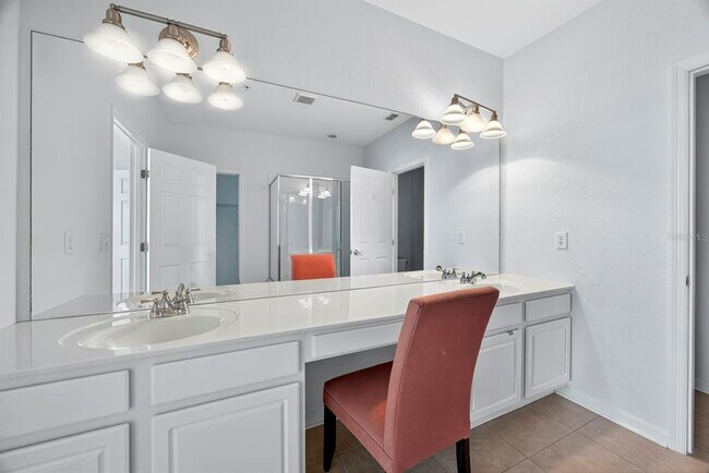 Building Photo - 8327 Fontera Dr