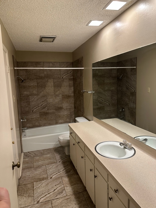 Building Photo - 1429 W Fairmont St