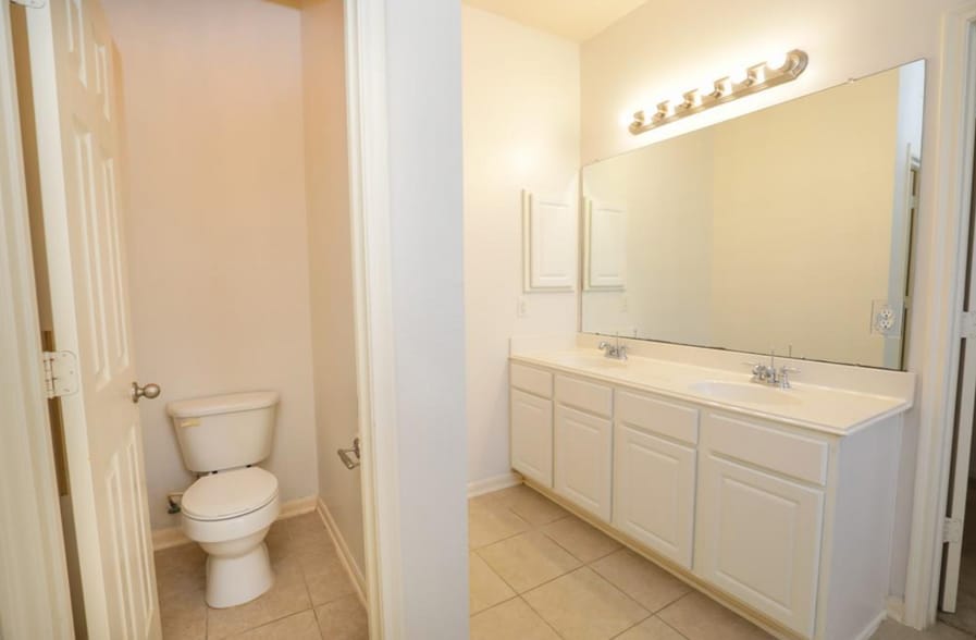 Building Photo - 12827 Pecan Shores Dr